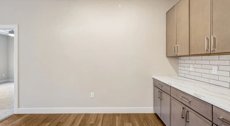 Lexington apartments for rent - image - 15-web-or-mls-939-Rosemary-Ave-Unit-312-S0502-015-9af313233692e3dbd9815ac24aebf420.jpg