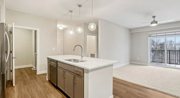 Lexington apartments for rent - image - imgi_8_10-web-or-mls-939-Rosemary-Ave-Unit-312-S0502-010-939d6661b28bae60d80118205ace4092.webp