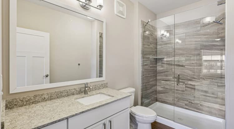 Lexington apartments for rent - image - 62-web-or-mls-939-Rosemary-Ave-Unit-301-S0502-026-3f284e712fec621a8053d9bc26e268f2.jpg