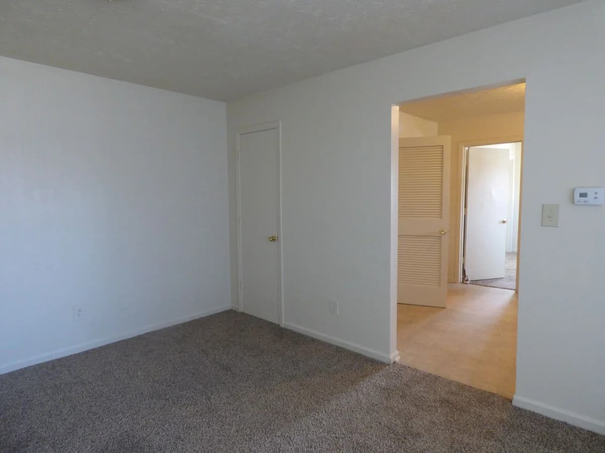 Lexington apartments for rent - Property image - 1874 Dalton Court - 3