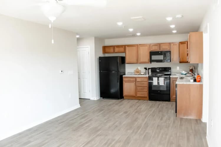 Lexington apartments for rent - image - Oakdale Apartments - Kitchen 1.webp