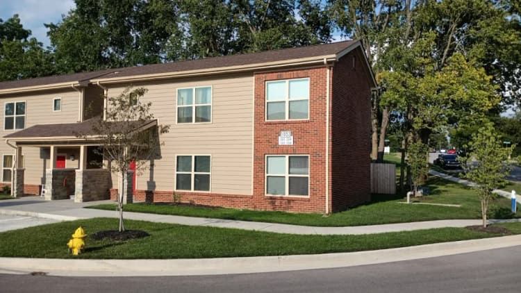 Lexington apartments for rent - image - Stonewall Terrace - Building.webp