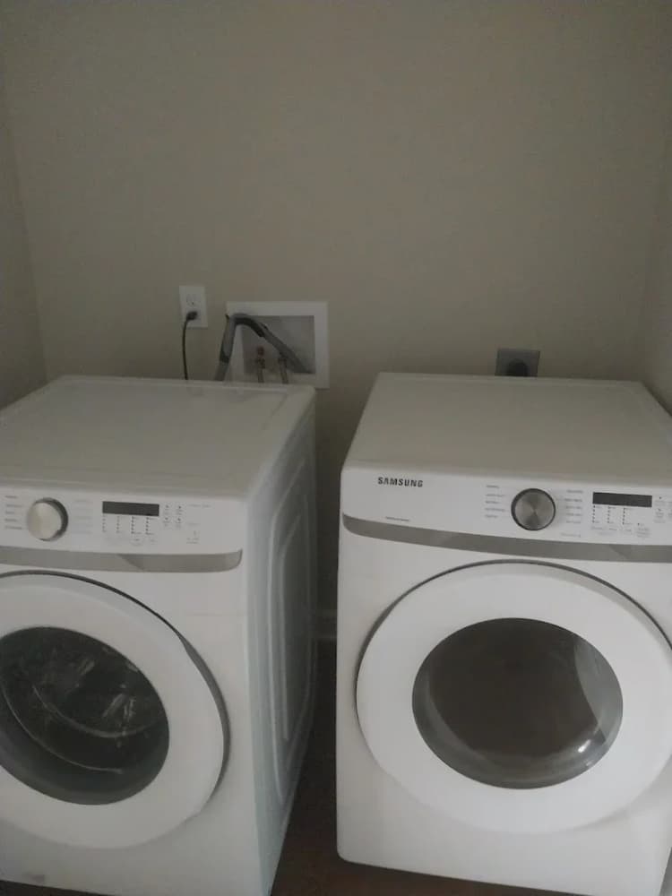 Lexington apartments for rent - image - Stonewall Terrace - Laundry.webp