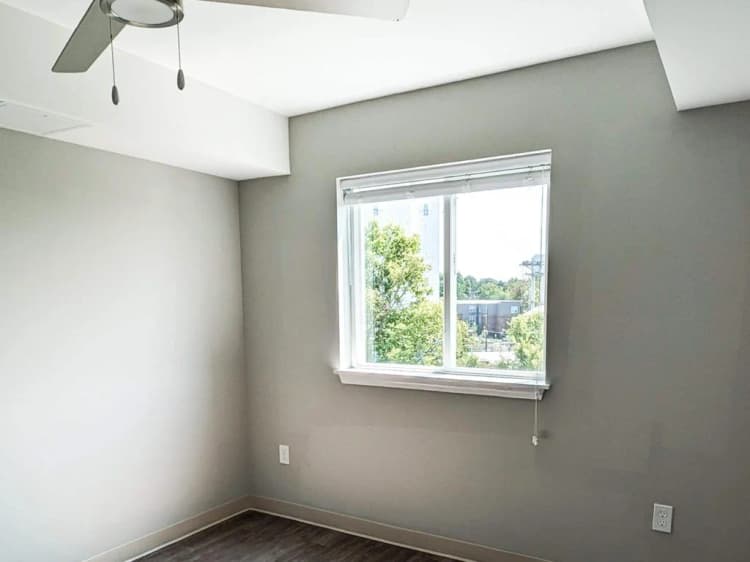 Lexington apartments for rent - image - 330 Newtown Pike - Bedroom.jpg