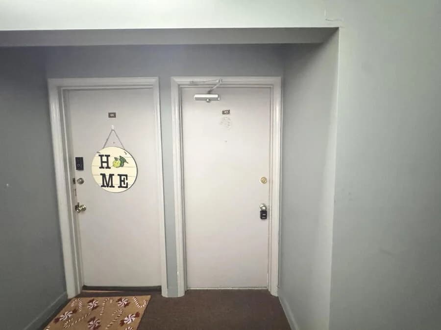 Lexington apartments for rent - Property image - 562 Woodland Ave - 1