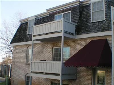 Lexington apartments for rent - Property image - 175 Malabu Drive - 1