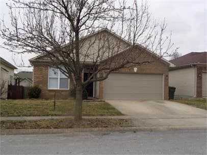 Lexington apartments for rent - Property image - 2633 Mable Lane - 1