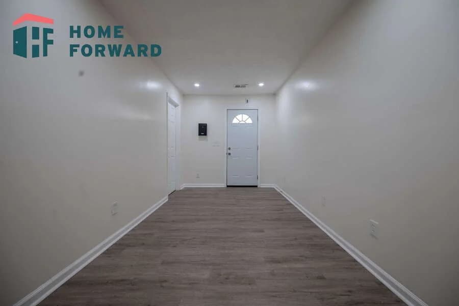 Lexington apartments for rent - Property image - 120 Burley Ave - 3