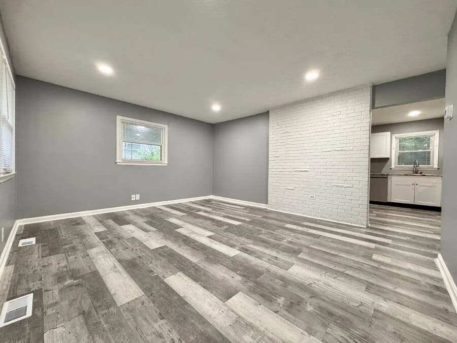Lexington apartments for rent - Property image - 1720 Traveller Road - 3