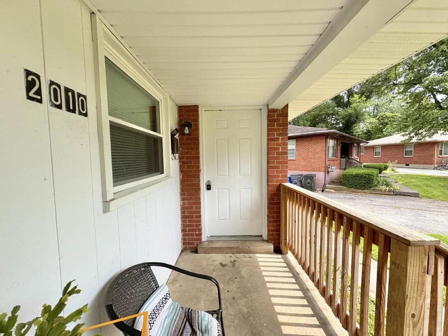 Lexington apartments for rent - Property image - 2010 Fordson Court - 2