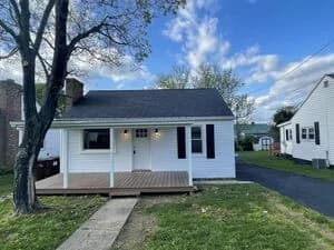 Lexington apartments for rent - Property image - 215 Medlock Road - 3