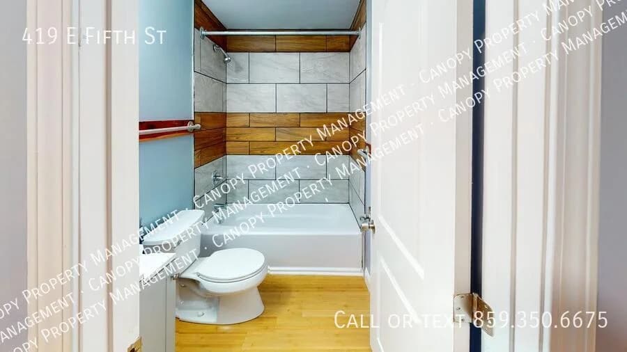 Lexington apartments for rent - Property image - 419 E Fifth St - 3