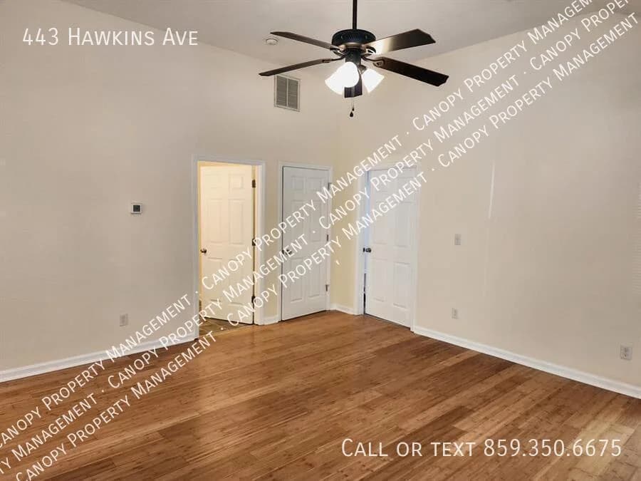 Lexington apartments for rent - Property image - 443 Hawkins Ave - 3