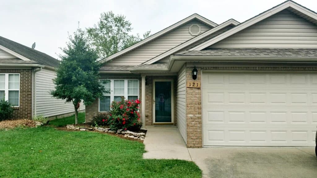 Lexington apartments for rent - Property image - 121 Blue Heron Place - 3