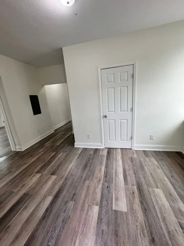 Lexington apartments for rent - image - imgi_26_large.webp