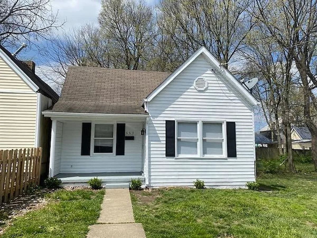 Lexington apartments for rent - Property image - 663 Shropshire Ave - 2