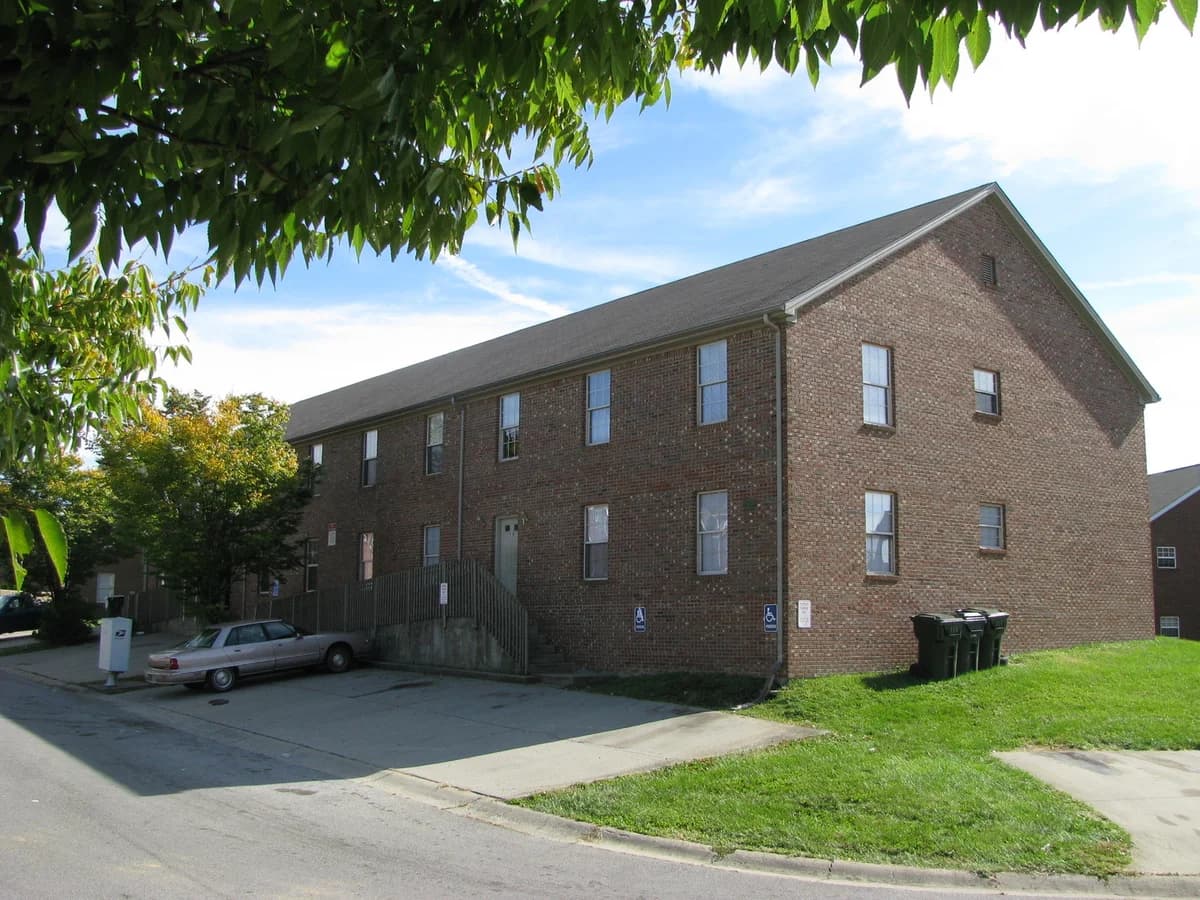 Lexington apartments for rent - Property image - 2841 Ryan Circle - 1
