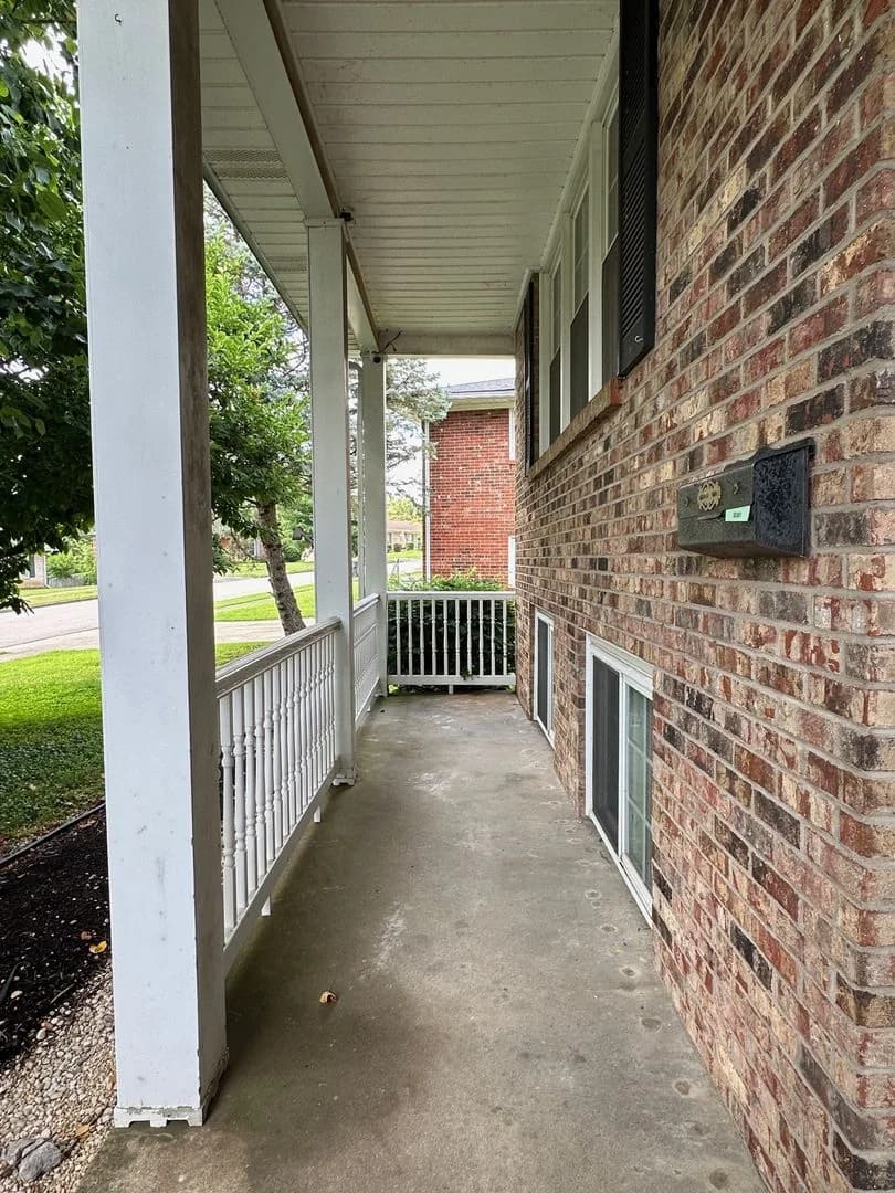 Lexington apartments for rent - Property image - 3486 Ormond Cir - 2