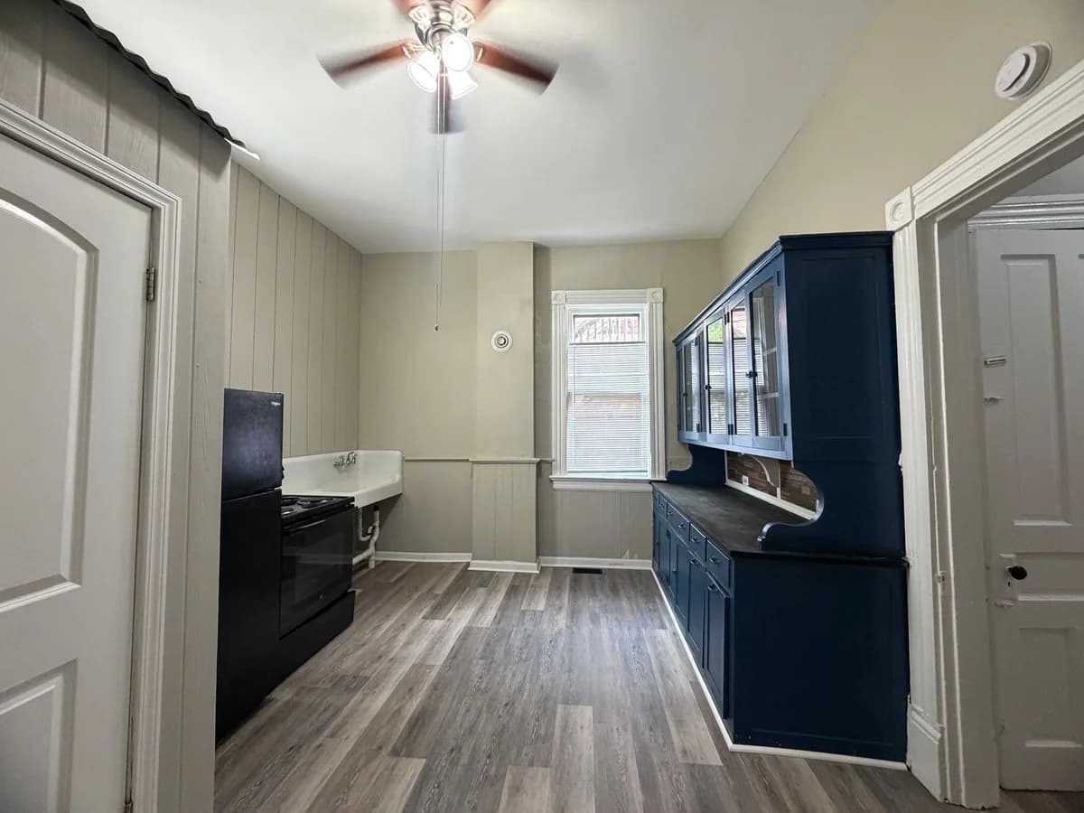 Lexington apartments for rent - Property image - 838 W. High Street - 2