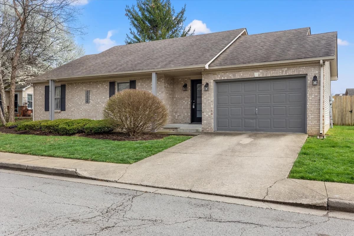 Lexington apartments for rent - Property image - 3534 Cave Hill Place - 2