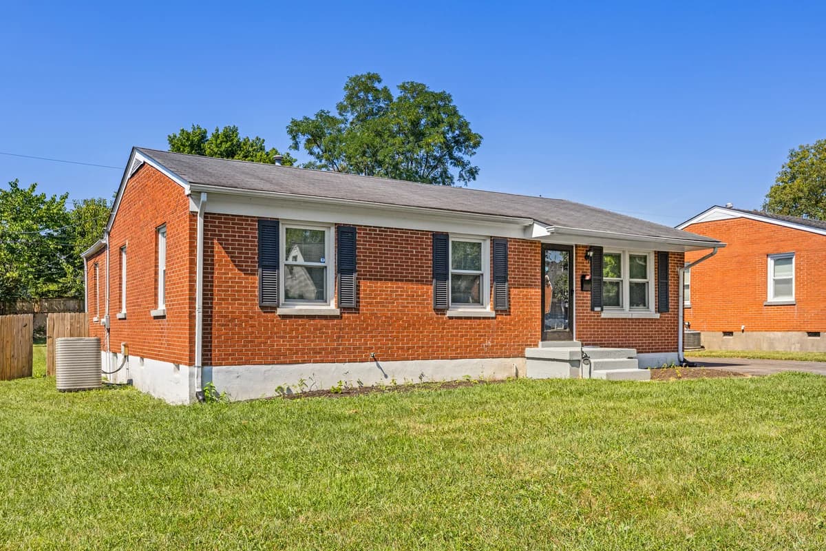 Lexington apartments for rent - Property image - 604 Hi Crest Drive - 2