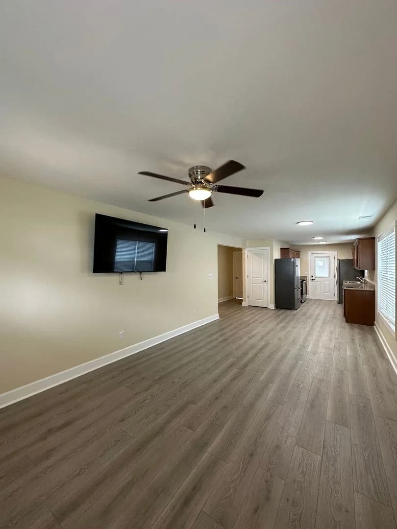 Lexington apartments for rent - Property image - 178 Montmullin - 2