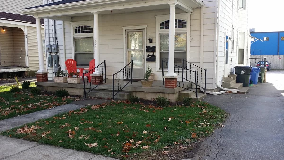 Lexington apartments for rent - Property image - 356 South Broadway Park - 2