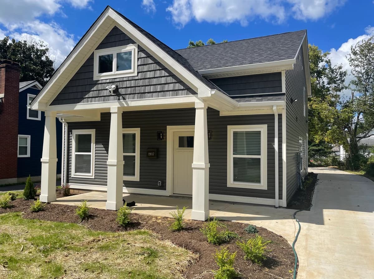 Lexington apartments for rent - Property image - 624 Golfview Dr. - 1
