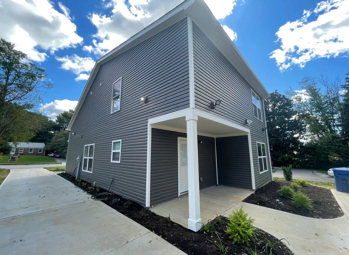 Lexington apartments for rent - Property image - 624 Golfview Dr. - 2