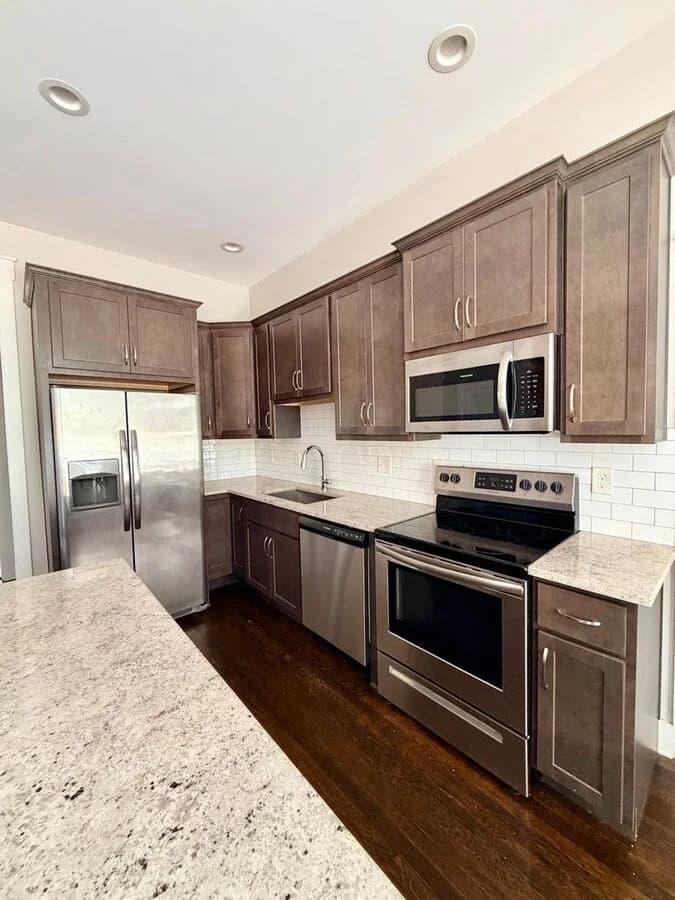 Lexington apartments for rent - Property image - 201 East Fifth Street - 1