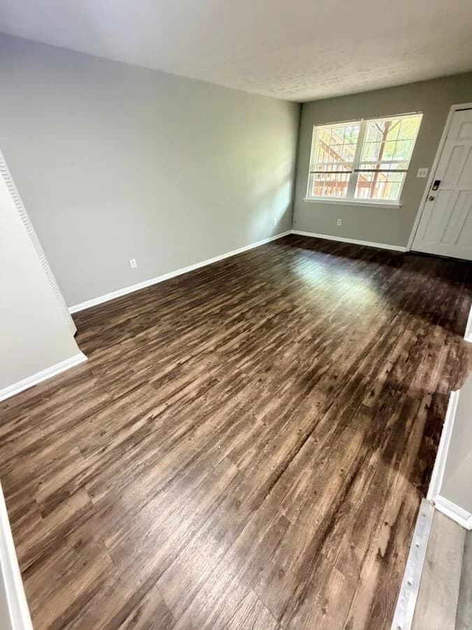 Lexington apartments for rent - Property image - 1349 Devonport Drive - 3