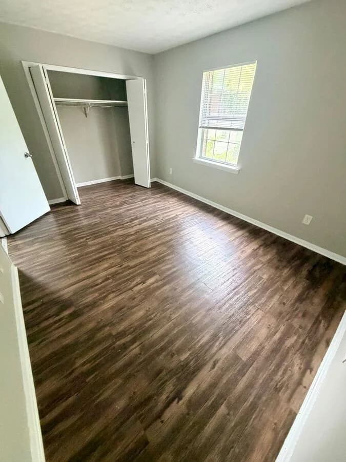 Lexington apartments for rent - Property image - 1349 Devonport Drive - 2