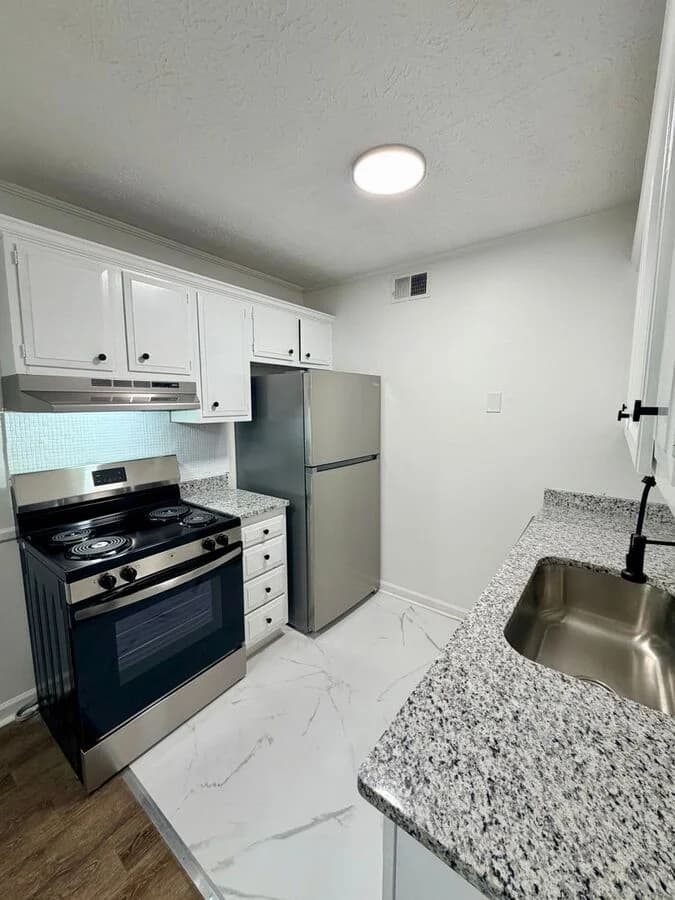 Lexington apartments for rent - Property image - 3455 Pimlico Pkwy - 2