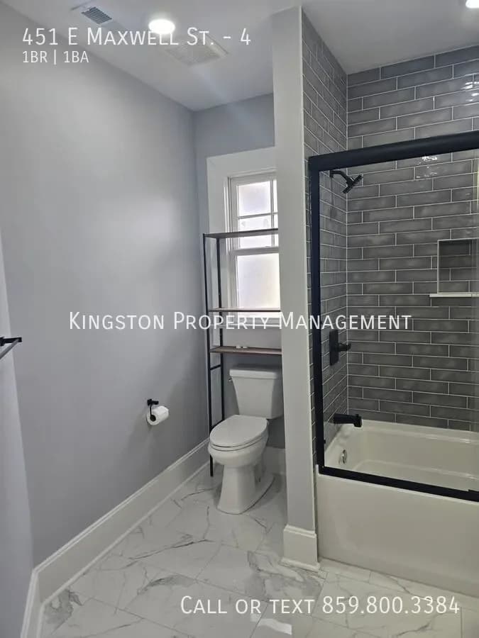 Lexington apartments for rent - Property image - 451 E Maxwell St. - 2