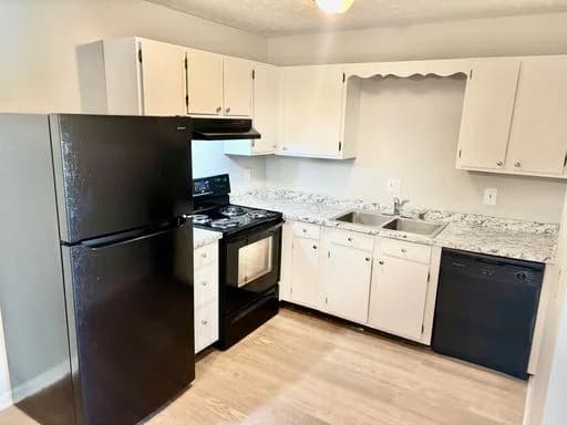 Lexington apartments for rent - Property image - 1329 Gray Hawk Rd. - 2