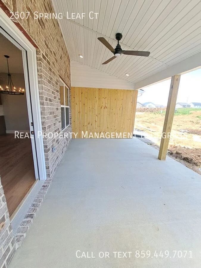 Lexington apartments for rent - Property image - 2507 Spring Leaf Ct - 2