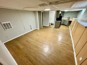 Lexington apartments for rent - Property image - 137 Woodland Ave - 3