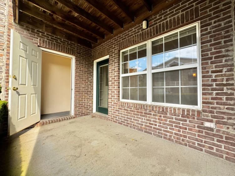 Lexington apartments for rent - image - 1176 Appian Crossing Way - 39.jpg