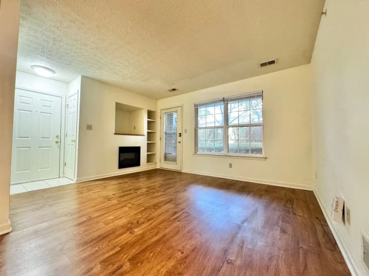 Lexington apartments for rent - image - 1176 Appian Crossing Way - 60.jpg