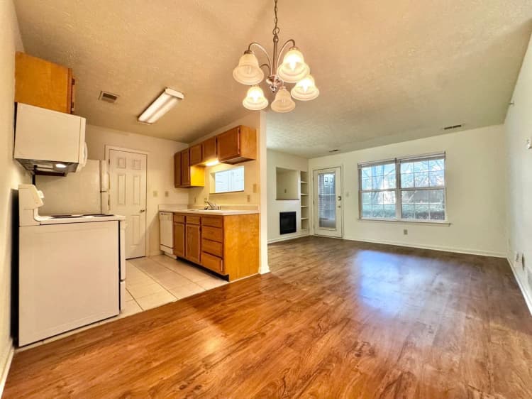 Lexington apartments for rent - image - 1176 Appian Crossing Way - 65.jpg