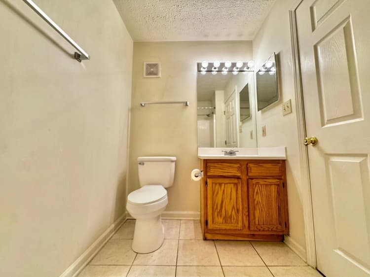 Lexington apartments for rent - image - 1176 Appian Crossing Way - 67.jpg