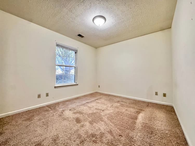 Lexington apartments for rent - image - 1176 Appian Crossing Way - 70.jpg