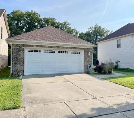 Lexington apartments for rent - Property image - 2029 Drummond Drive - 1