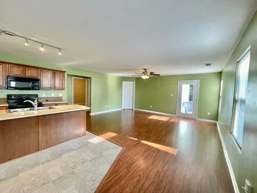 Lexington apartments for rent - image - image-6.jpg