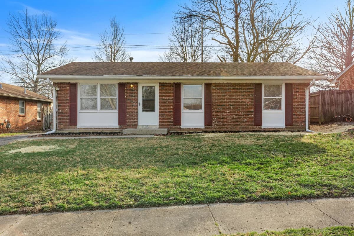 Lexington apartments for rent - Property image - 3633 King Arthur Drive - 1