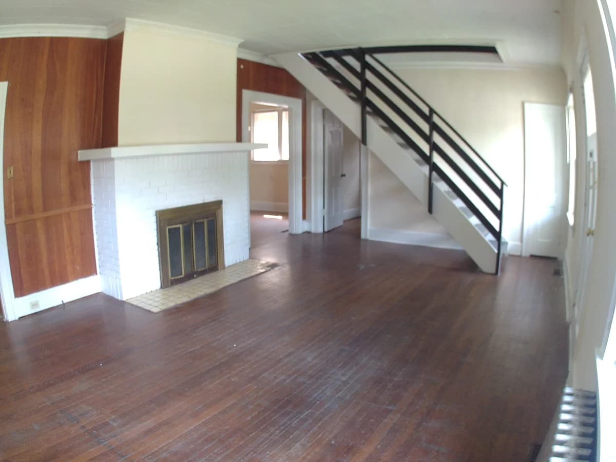 Lexington apartments for rent - Property image - 200 University - 2