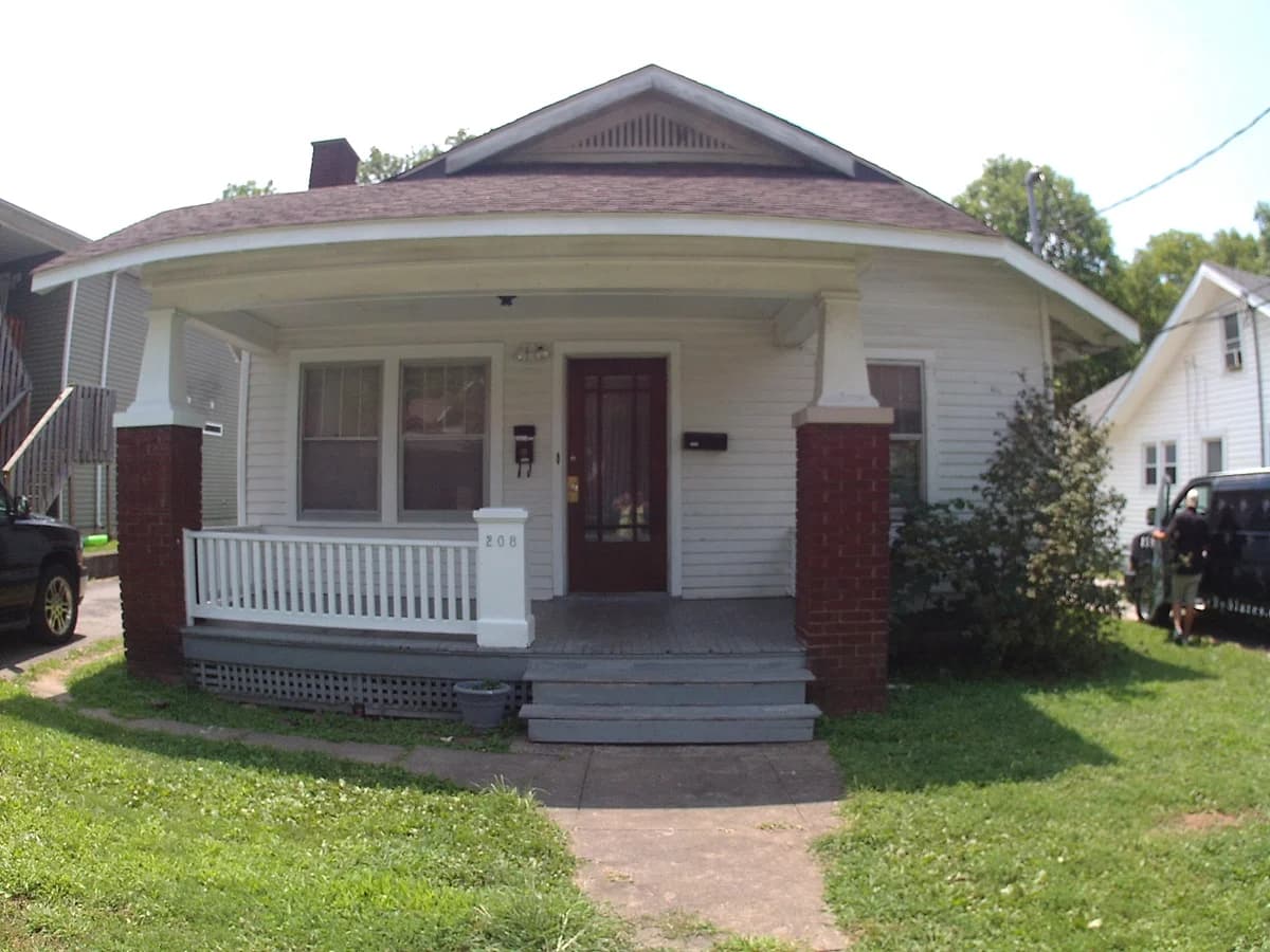 Lexington apartments for rent - Property image - 208-A Waller - 1