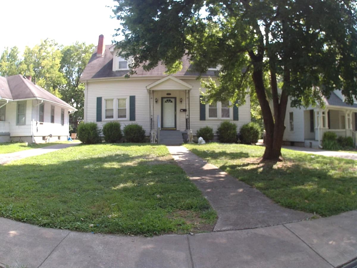 Lexington apartments for rent - Property image - 212 Forest Park - 1