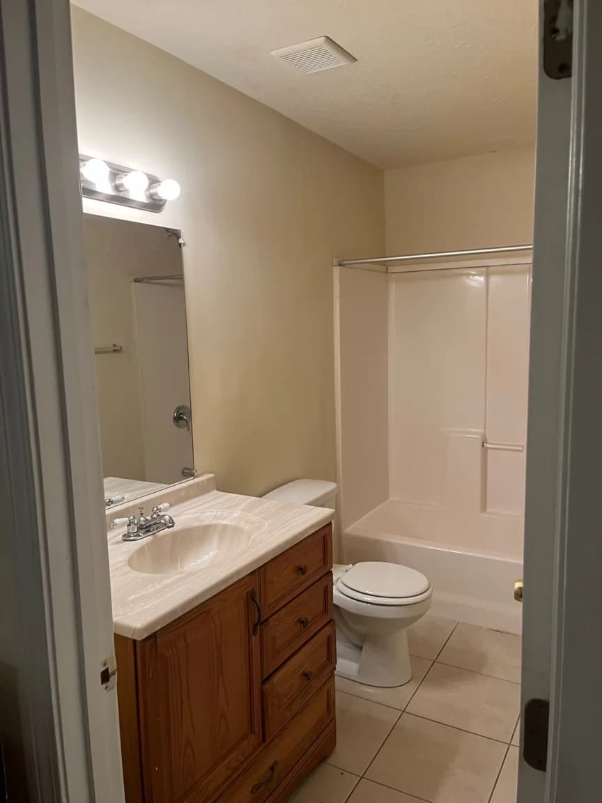 Lexington apartments for rent - Property image - 229 Forest Park - 3