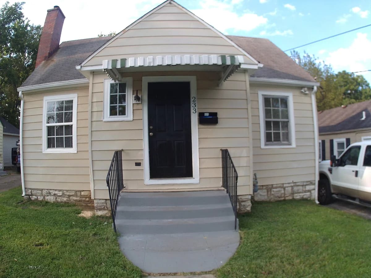 Lexington apartments for rent - Property image - 233 Forest Park - 1